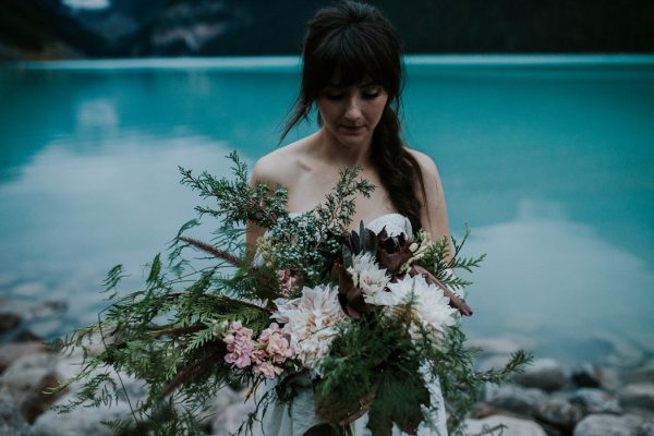 look-no-further-than-these-photos-for-your-lake-louise-elopement-inspiration-27