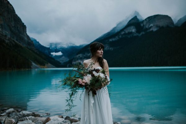 look-no-further-than-these-photos-for-your-lake-louise-elopement-inspiration-28