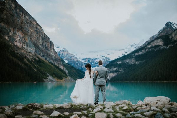 look-no-further-than-these-photos-for-your-lake-louise-elopement-inspiration-4