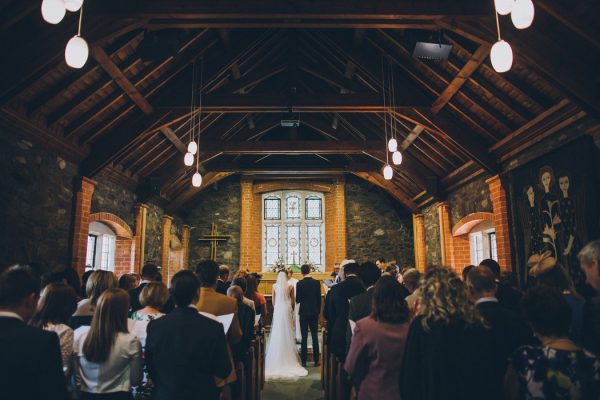 sweet-and-sparkly-leicestershire-wedding-at-the-old-stables-14