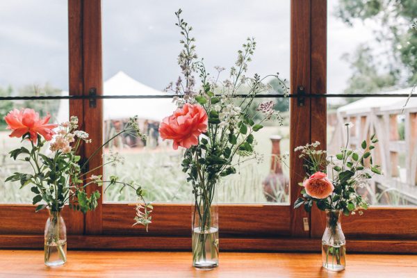 sweet-and-sparkly-leicestershire-wedding-at-the-old-stables-24