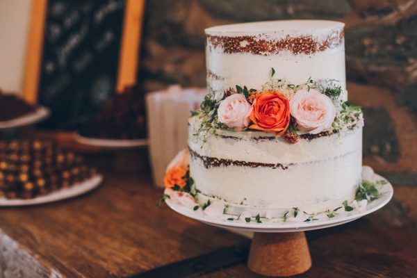 sweet-and-sparkly-leicestershire-wedding-at-the-old-stables-27