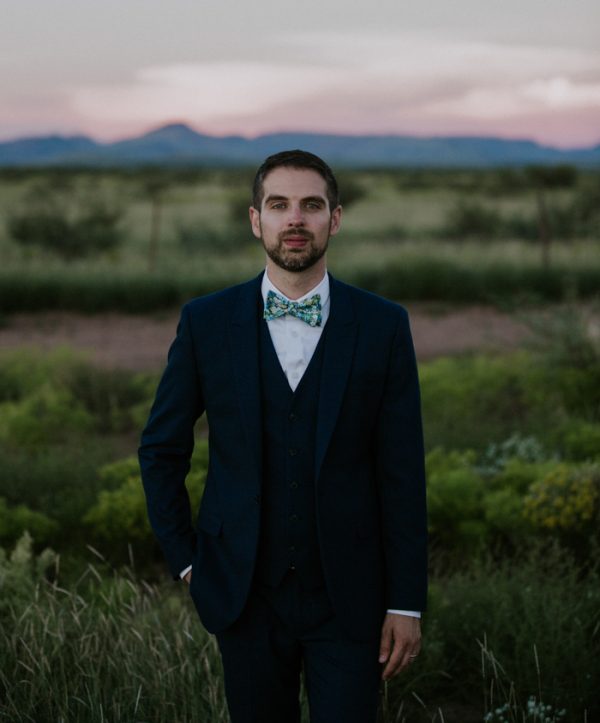 this-gorgeous-marfa-wedding-captures-the-magic-of-west-texas-9