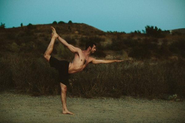 this-ultra-flexible-couple-had-a-yoga-engagement-in-the-woods-32