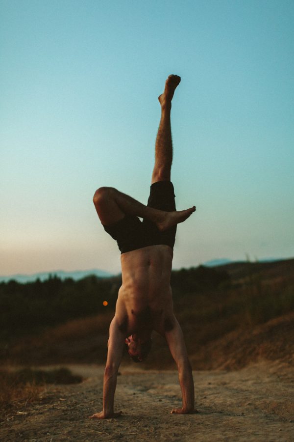 this-ultra-flexible-couple-had-a-yoga-engagement-in-the-woods-33