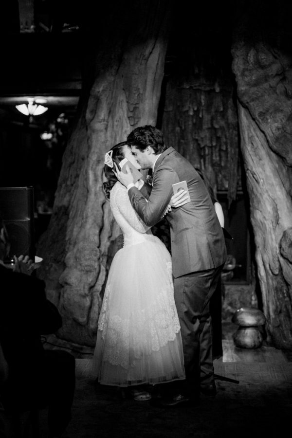 vintage-disney-inspired-wedding-in-los-angeles-23