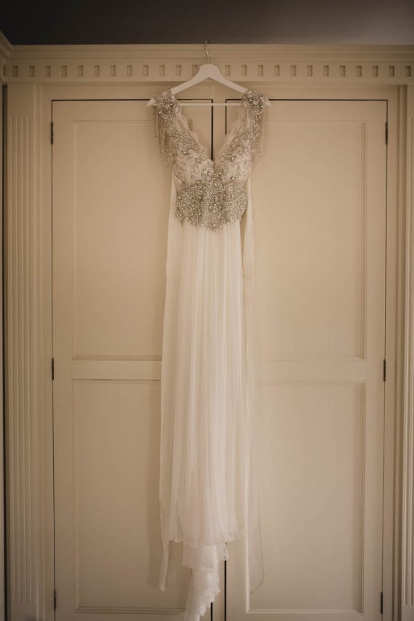 an-irish-wedding-at-tankardstown-house-with-boho-elegance-and-an-anna-campbell-gown-tomasz-kornas-2