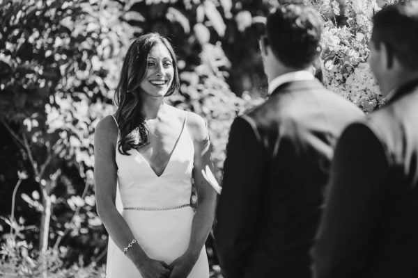 blue-and-white-roche-harbor-resort-wedding-on-san-juan-island-luke-and-mallory-photography-18