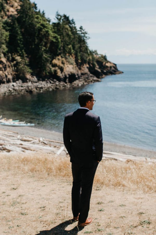 blue-and-white-roche-harbor-resort-wedding-on-san-juan-island-luke-and-mallory-photography-55