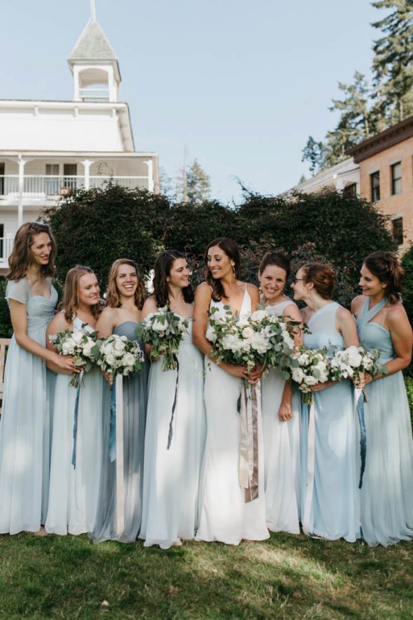 blue-and-white-roche-harbor-resort-wedding-on-san-juan-island-luke-and-mallory-photography-71