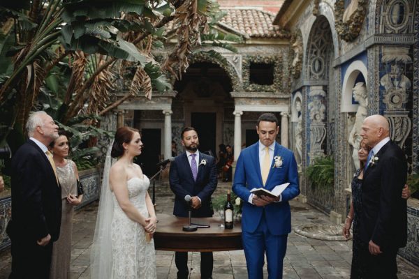 chic-lisbon-wedding-at-fronteira-palace-lookimaginary-9