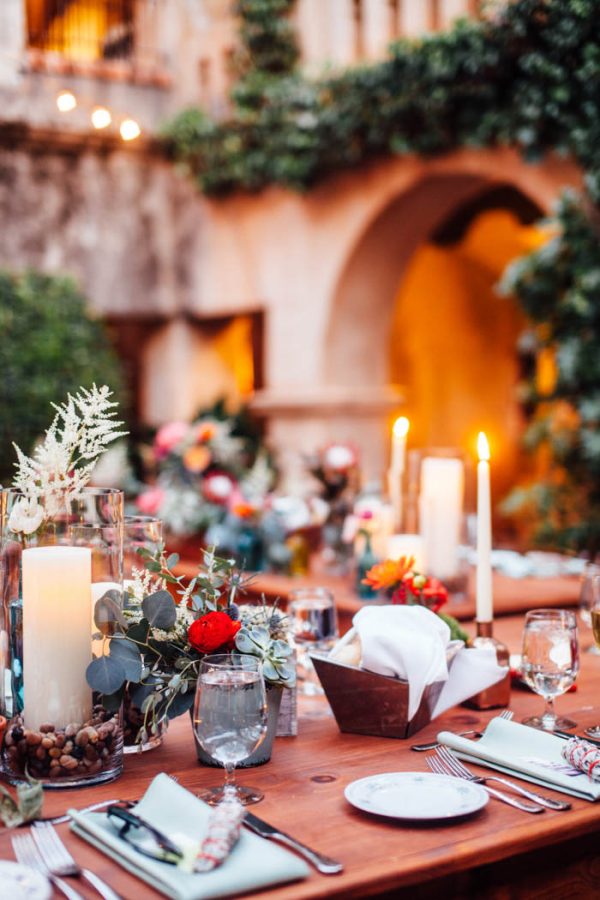 creative-sedona-wedding-in-the-tlaquepaque-arts-and-crafts-village-jane-in-the-woods-71