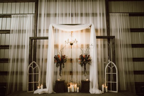 elegant-marsala-and-champagne-manitoba-wedding-at-the-rustic-wedding-barn-ariana-tennyson-photography-34