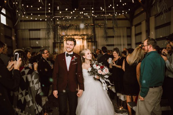 elegant-marsala-and-champagne-manitoba-wedding-at-the-rustic-wedding-barn-ariana-tennyson-photography-49