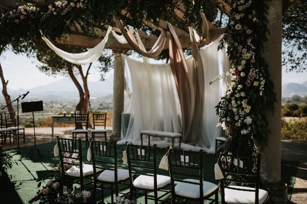 free-spirited-spanish-wedding-at-marques-de-montemolar-paloma-cruz-eventos-19