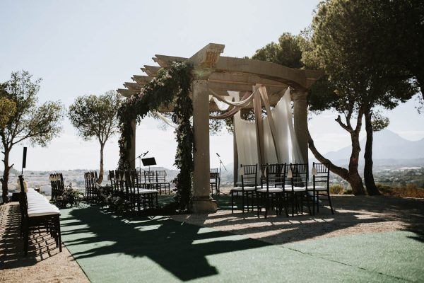 free-spirited-spanish-wedding-at-marques-de-montemolar-paloma-cruz-eventos-21