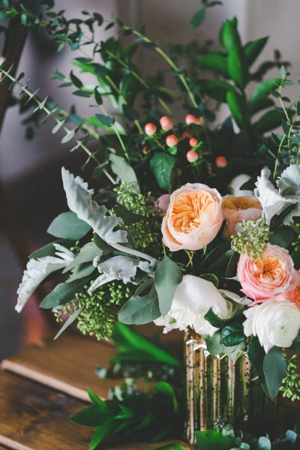 green-and-peach-snohomish-barn-wedding-at-dairyland-athena-grace-2