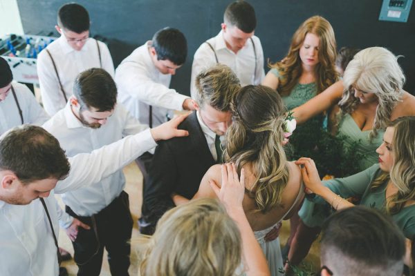 green-and-peach-snohomish-barn-wedding-at-dairyland-athena-grace-39