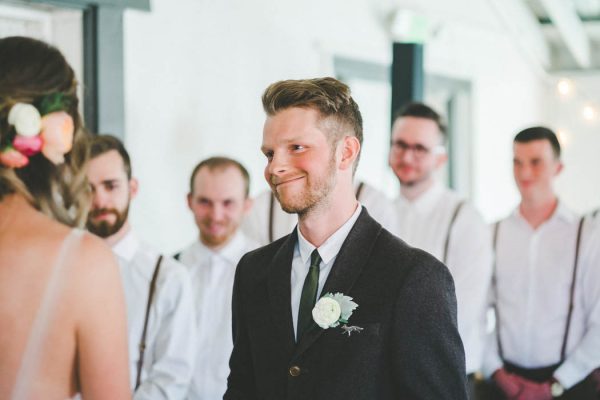 green-and-peach-snohomish-barn-wedding-at-dairyland-athena-grace-43