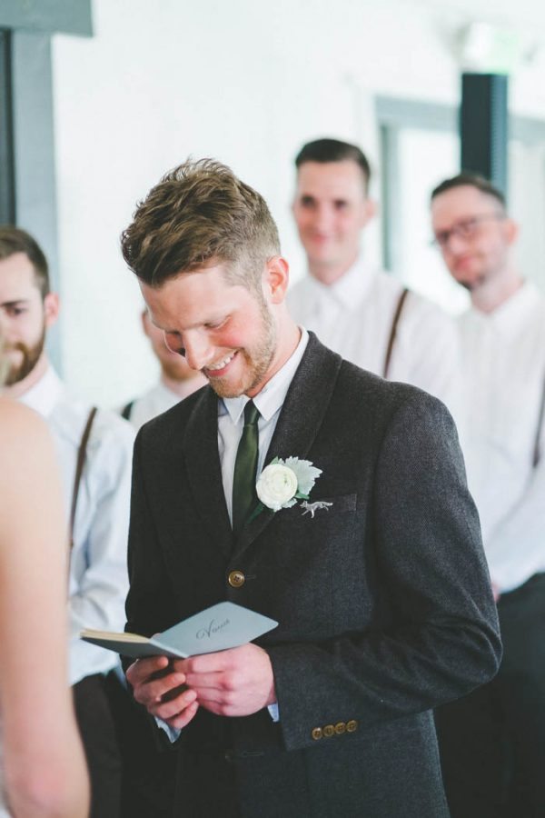 green-and-peach-snohomish-barn-wedding-at-dairyland-athena-grace-67