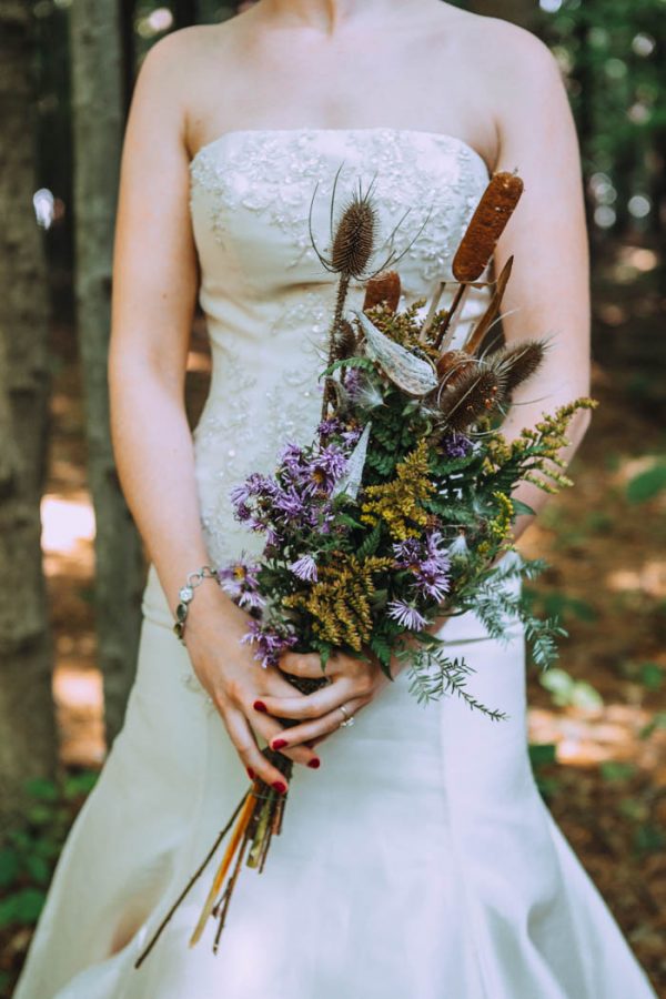 intimate-fall-backyard-wedding-in-columbus-ohio-little-blue-bird-photography-18