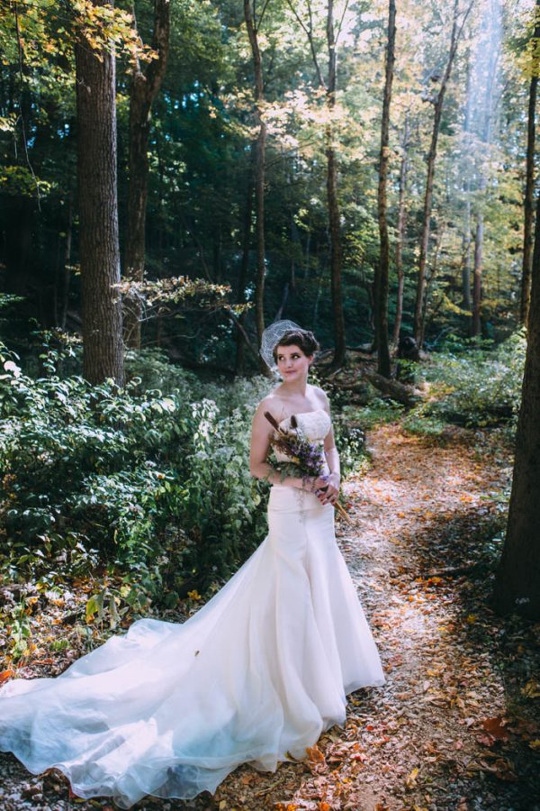 intimate-fall-backyard-wedding-in-columbus-ohio-little-blue-bird-photography-19