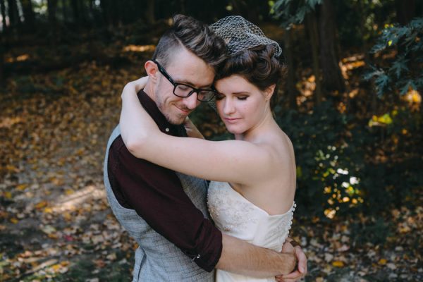 intimate-fall-backyard-wedding-in-columbus-ohio-little-blue-bird-photography-23