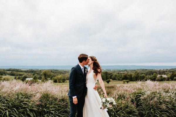 lovely-rustic-ontario-wedding-at-the-georgian-bay-club-laura-rowe-10