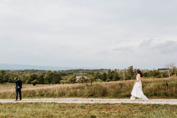 lovely-rustic-ontario-wedding-at-the-georgian-bay-club-laura-rowe-35