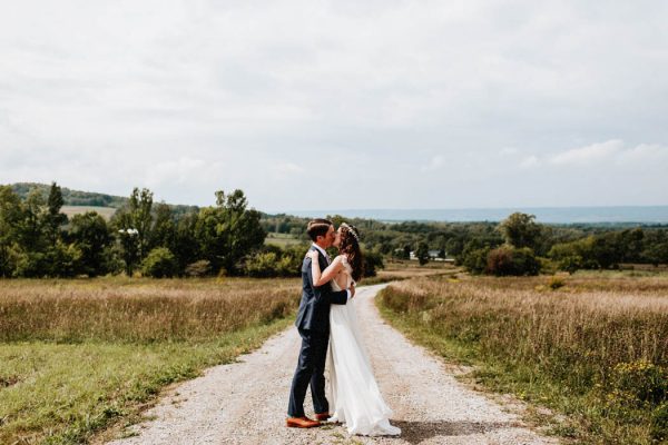 lovely-rustic-ontario-wedding-at-the-georgian-bay-club-laura-rowe-42