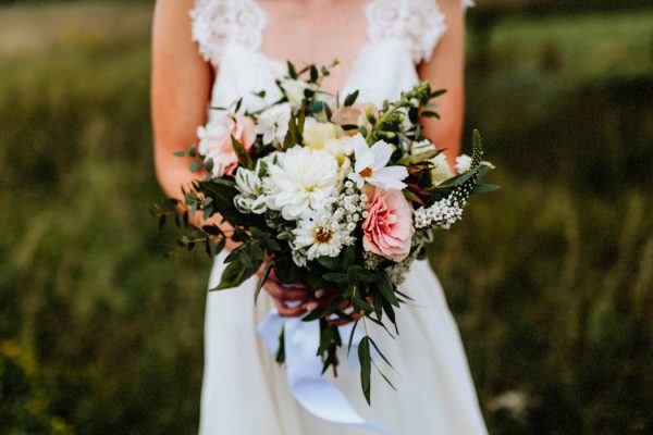 lovely-rustic-ontario-wedding-at-the-georgian-bay-club-laura-rowe-45