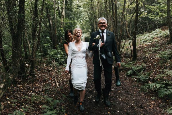 minimalist-botanical-wedding-in-a-london-backyard-miss-gen-photography-14