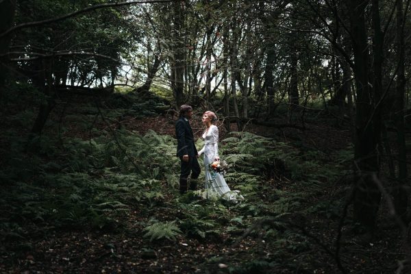 minimalist-botanical-wedding-in-a-london-backyard-miss-gen-photography-22
