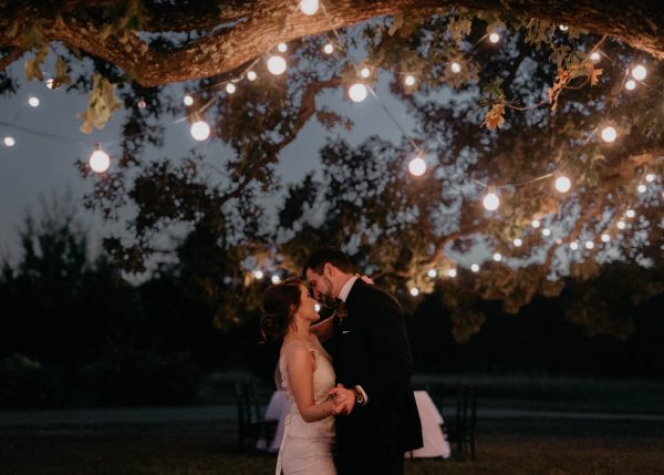 pumpkin-filled-fall-wedding-at-moss-mountain-farm-cody-and-allison-photography-50