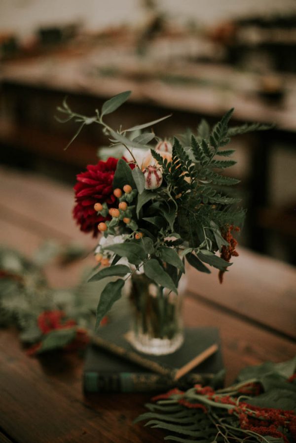 romantic-autumnal-portland-wedding-at-union-pine-olivia-strohm-photography-45