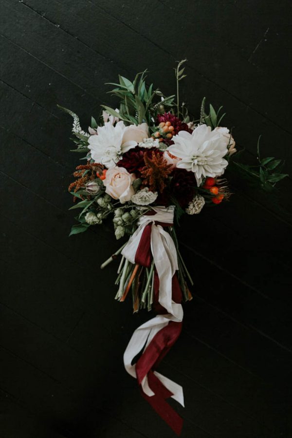 romantic-autumnal-portland-wedding-at-union-pine-olivia-strohm-photography