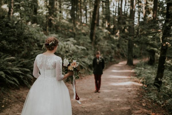 romantic-autumnal-portland-wedding-at-union-pine-olivia-strohm-photography-7