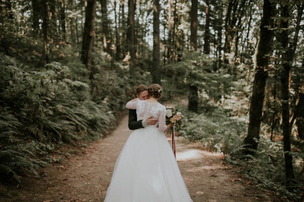 romantic-autumnal-portland-wedding-at-union-pine-olivia-strohm-photography-9