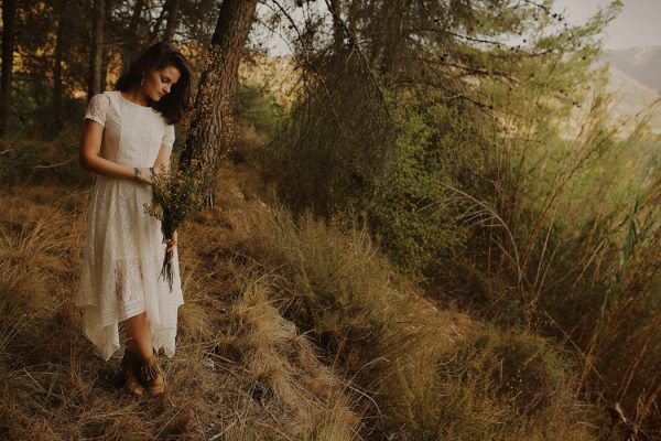 rural-spanish-elopement-in-the-woods-oscar-castro-13