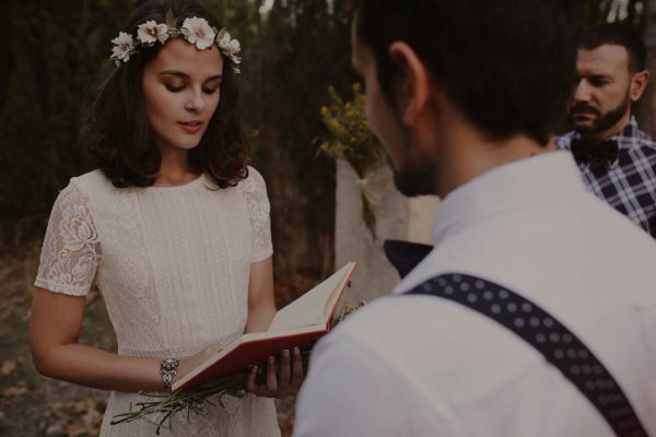 rural-spanish-elopement-in-the-woods-oscar-castro-35