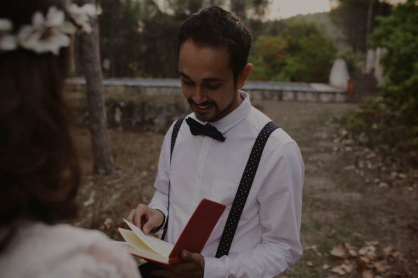 rural-spanish-elopement-in-the-woods-oscar-castro-48