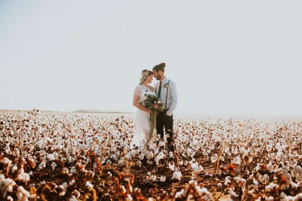 this-alternative-elopement-inspiration-in-a-cotton-field-is-perfect-for-fall-emily-nicole-photo-48