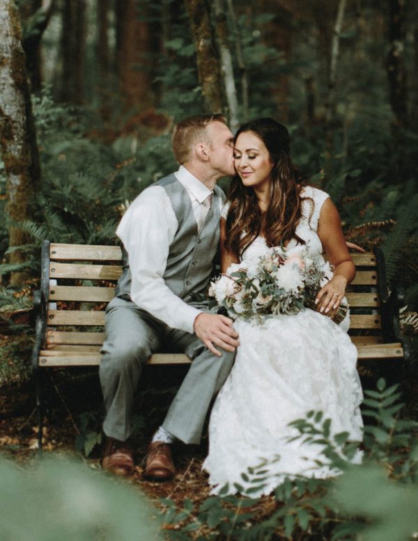 TravelInspired Wedding in the Woods of North Bend, WA