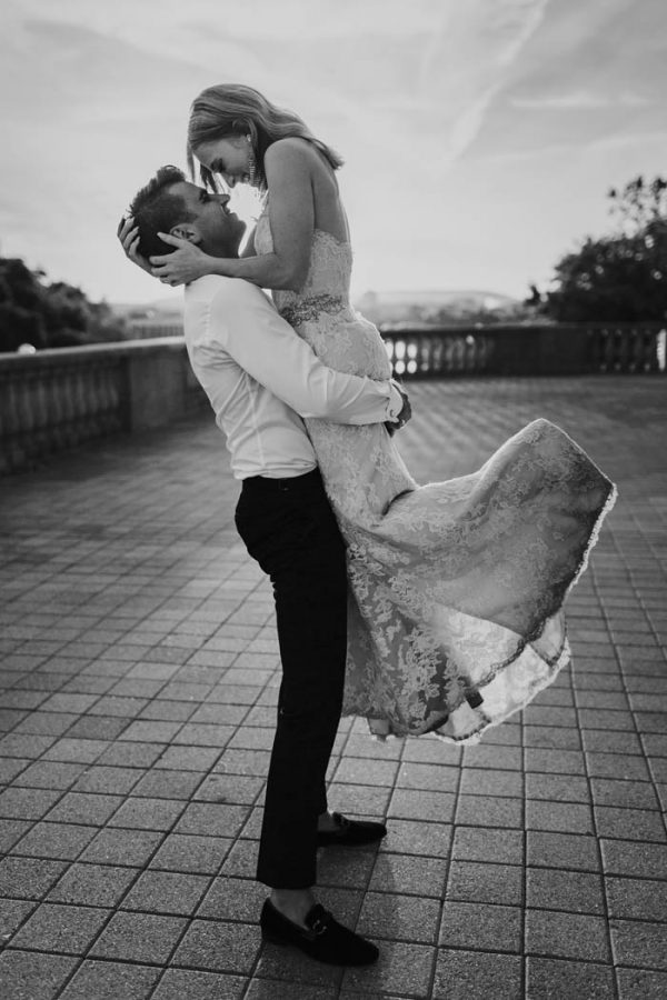 Wildly Elegant Ottawa Wedding at Château Laurier | Junebug Weddings