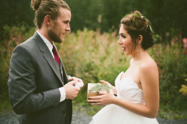 wintry-jewel-tone-arkansas-wedding-at-raven-glacier-lodge-marcie-and-shawn-photography-14