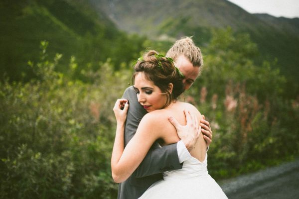 wintry-jewel-tone-arkansas-wedding-at-raven-glacier-lodge-marcie-and-shawn-photography-16