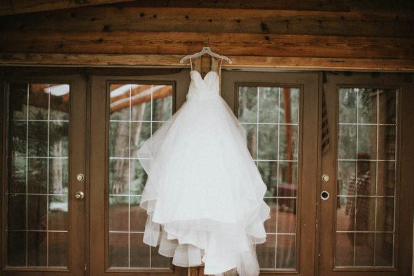 wintry-jewel-tone-arkansas-wedding-at-raven-glacier-lodge-marcie-and-shawn-photography-2