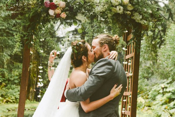 wintry-jewel-tone-arkansas-wedding-at-raven-glacier-lodge-marcie-and-shawn-photography-35