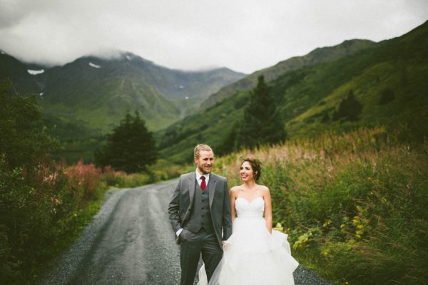 wintry-jewel-tone-arkansas-wedding-at-raven-glacier-lodge-marcie-and-shawn-photography-58