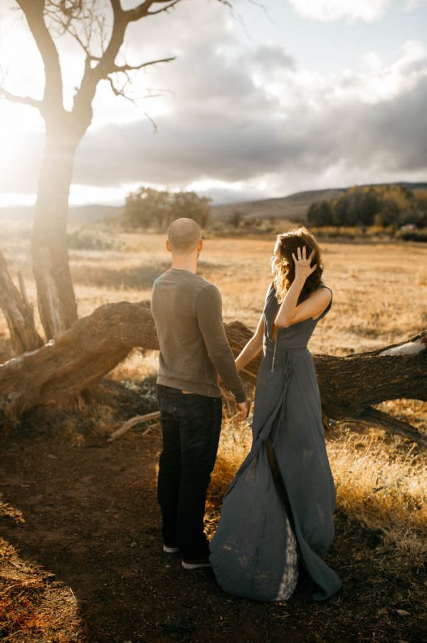 youll-never-guess-where-these-desert-engagement-photos-really-took-place-tonie-christine-photography-10